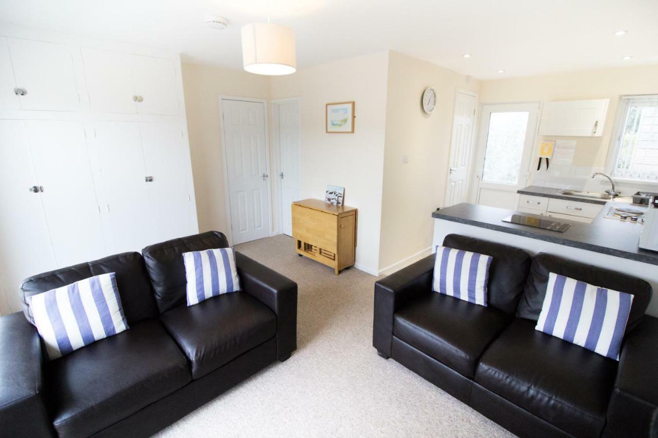 Seaview Holidays - Salterns Village ภายนอก รูปภาพ